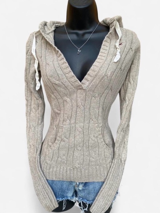 Hollister Tops - Y2k Hollister Tan Cable Knit Hooded Sweater
